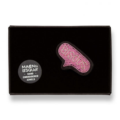 Brosă lucrată Bisous