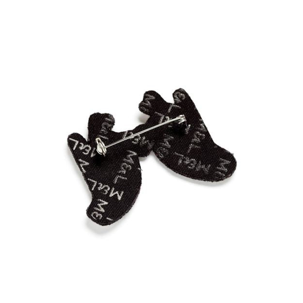 Brosă lucrată Mâini cu Inimă