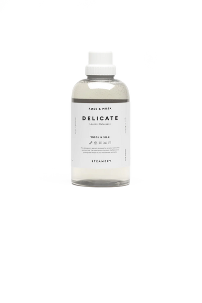 Detergent pentru haine Delicate