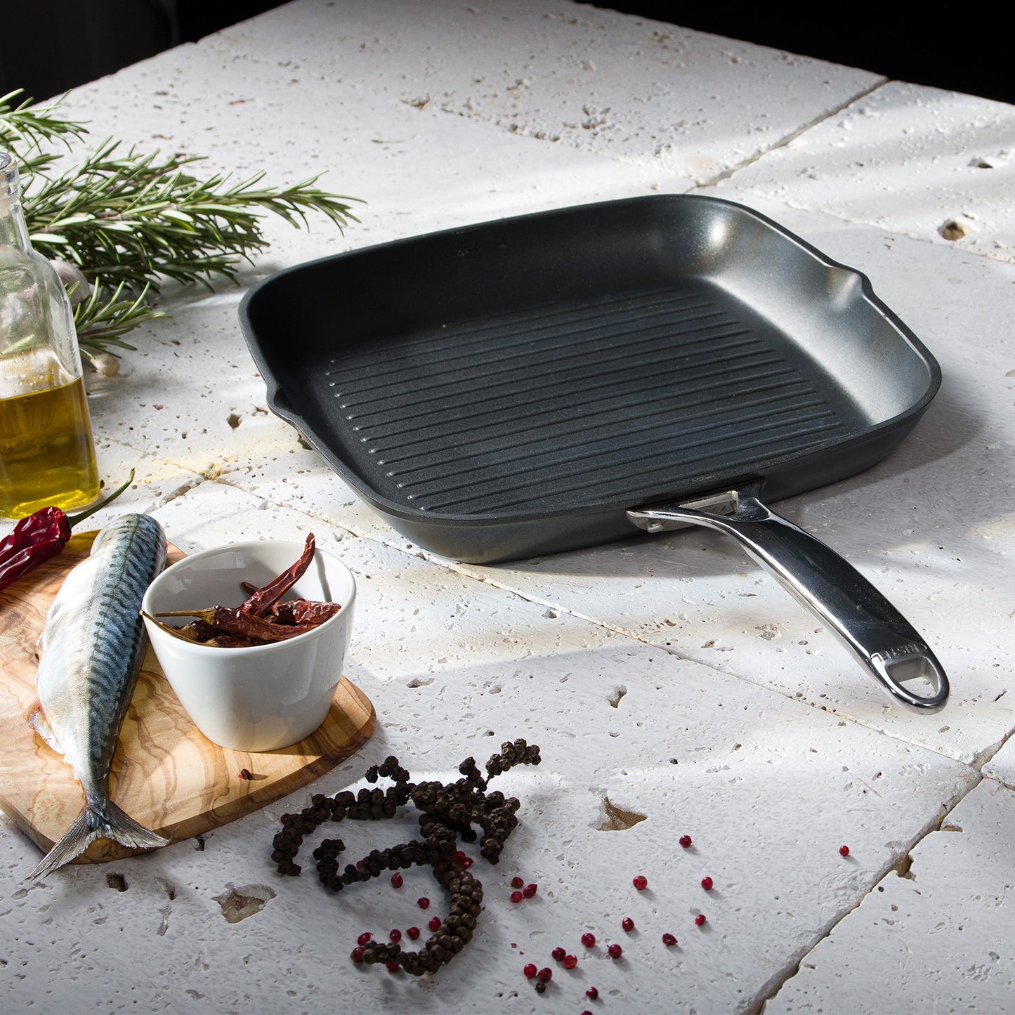 Tigaie grill cu strat antiaderent Castel'Pro