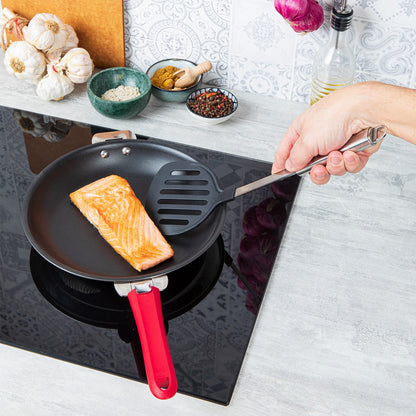 Spatulă cu perforații din nylon